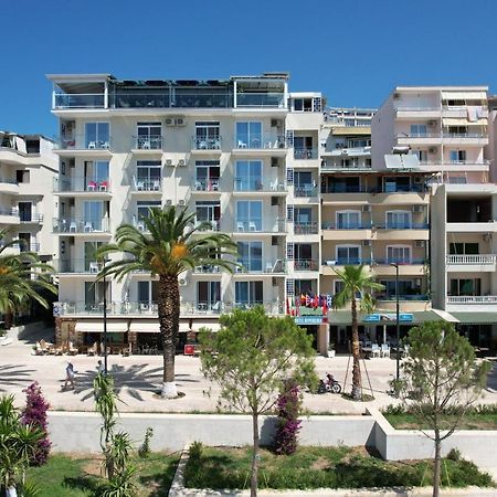 Republika Hotel Sarande Luaran gambar