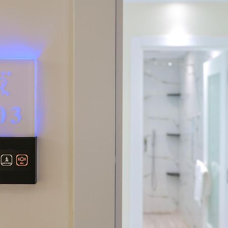 Republika Hotel Sarande Luaran gambar