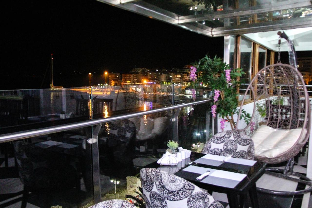 Republika Hotel Sarande Luaran gambar