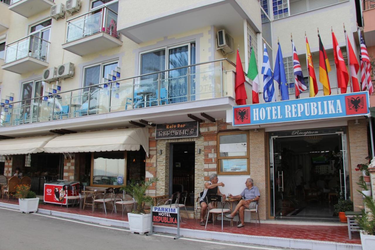 Republika Hotel Sarande Luaran gambar
