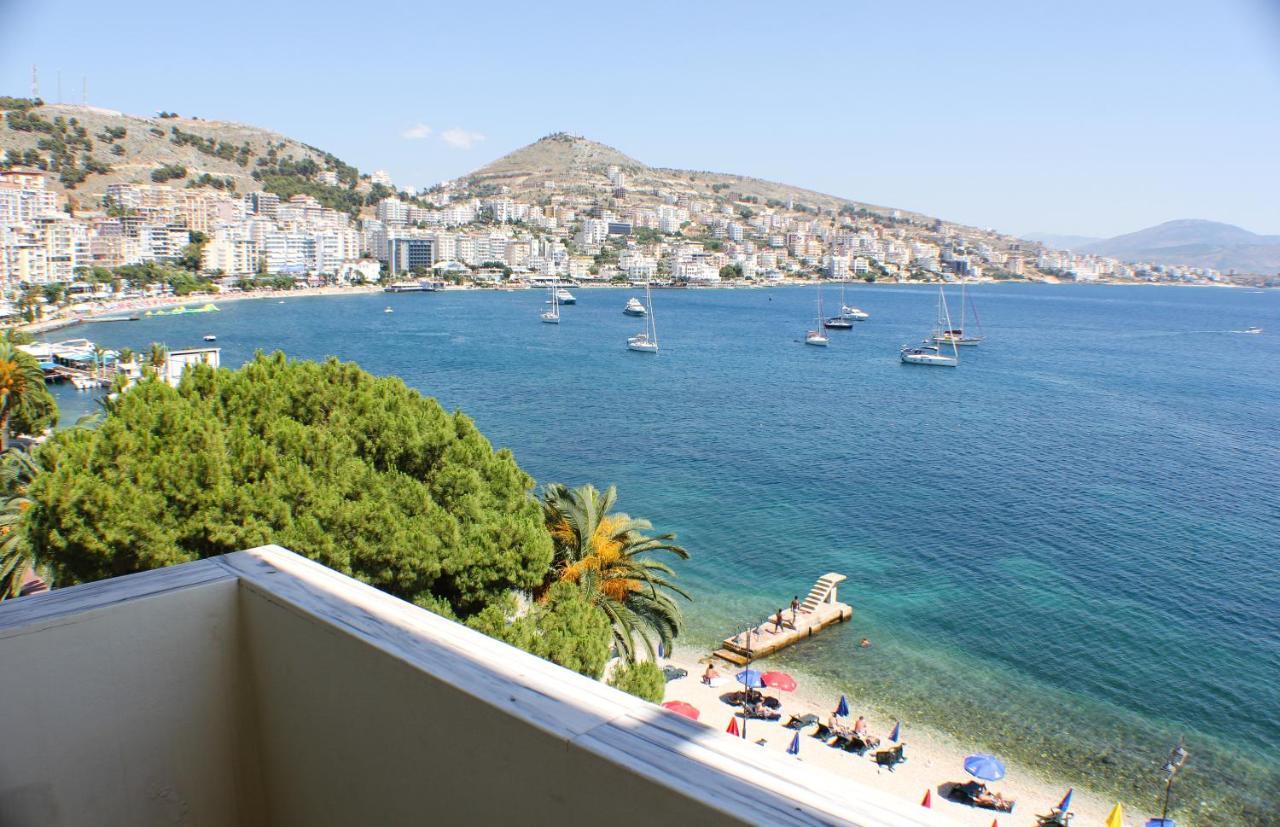 Republika Hotel Sarande Luaran gambar