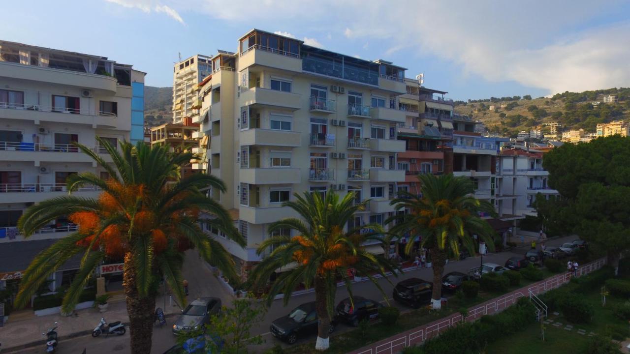 Republika Hotel Sarande Luaran gambar