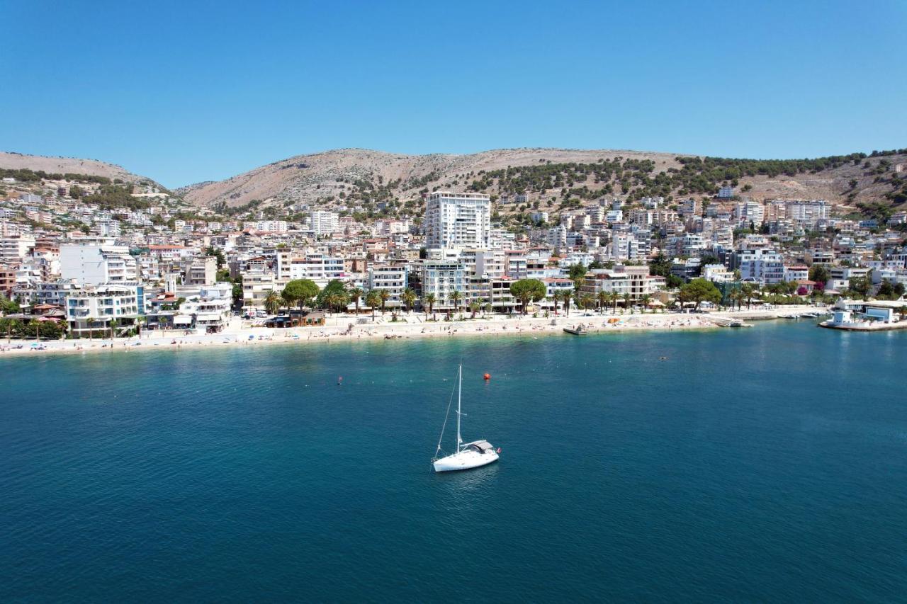 Republika Hotel Sarande Luaran gambar