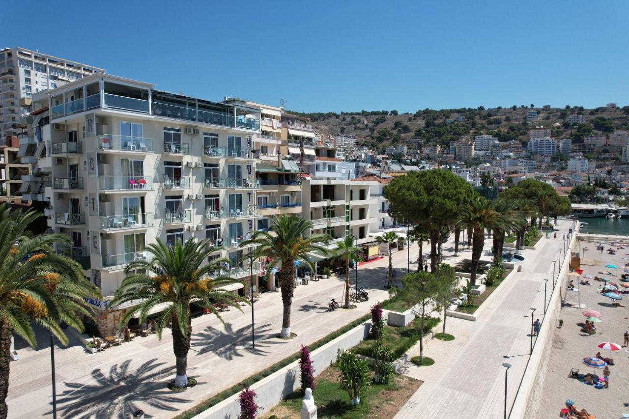 Republika Hotel Sarande Luaran gambar
