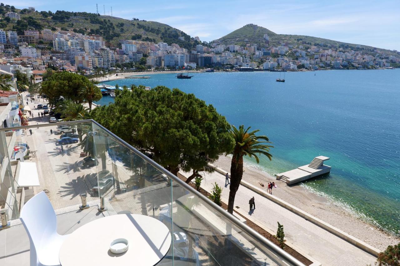 Republika Hotel Sarande Luaran gambar